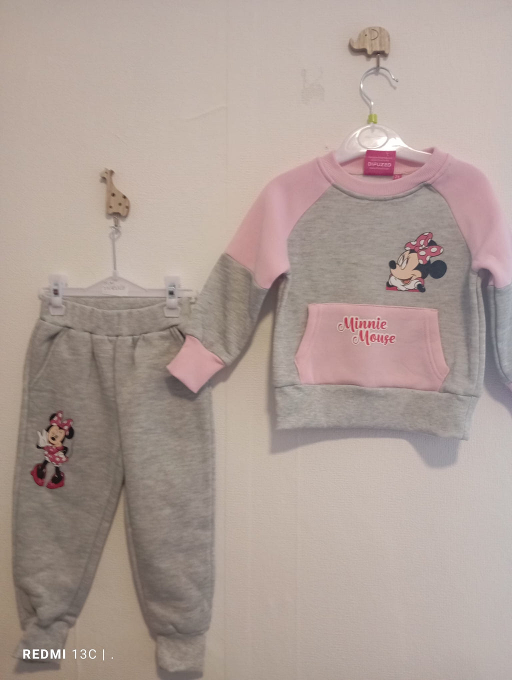 jogging Minnie